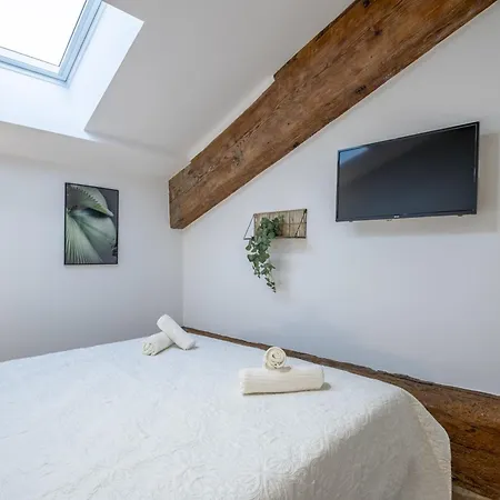 Le Somail - Louis 13 * Ginestas